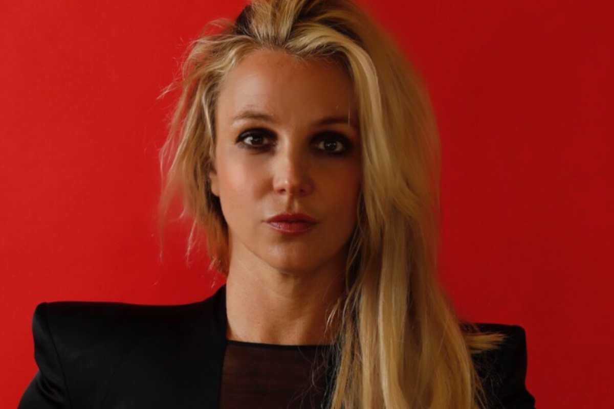 Britney Spears, che disastro in aereo: ma lei attacca, ecco come stanno le cose