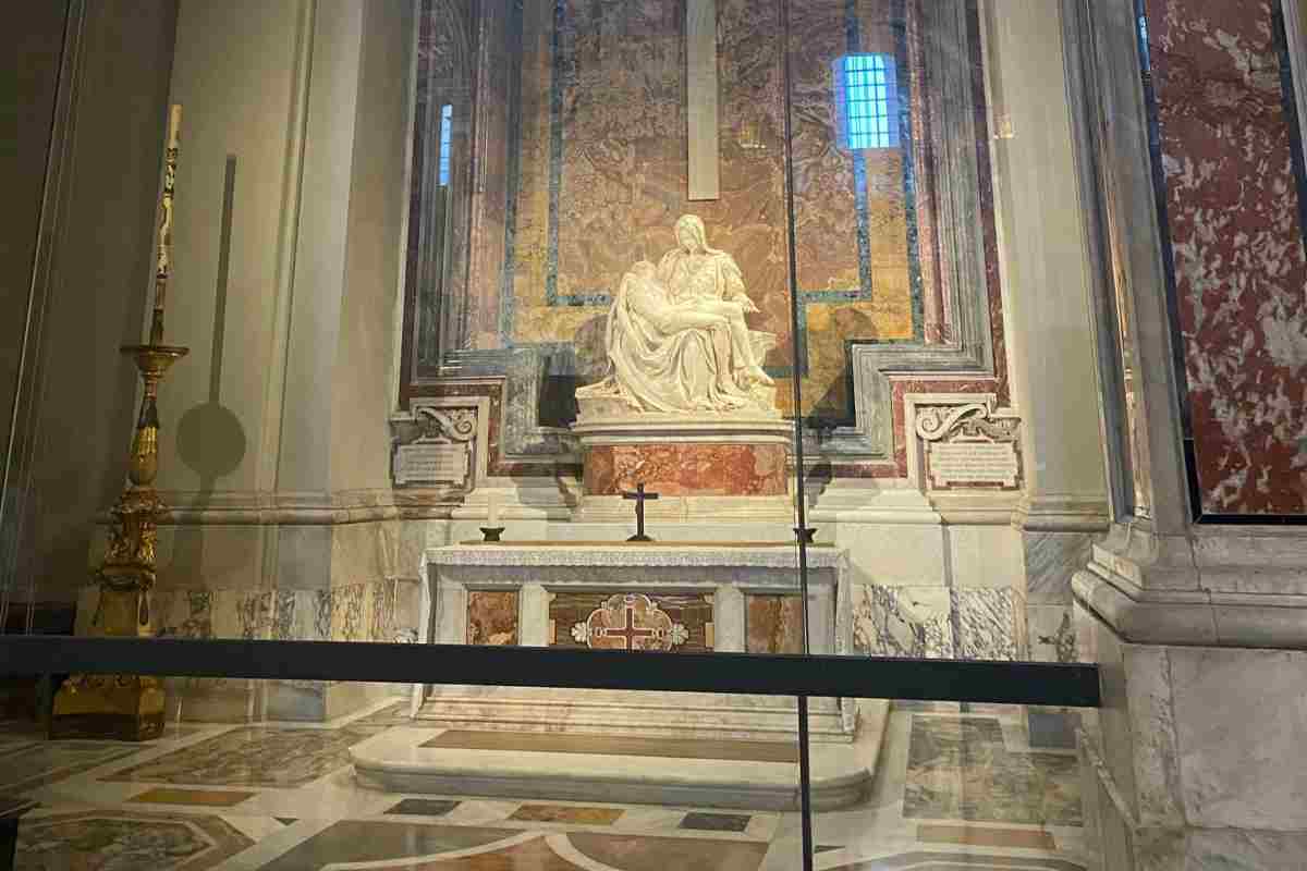 Pietà di Michelangelo