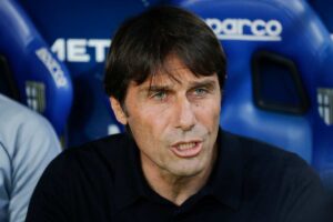 antonio conte parla dalla panchina