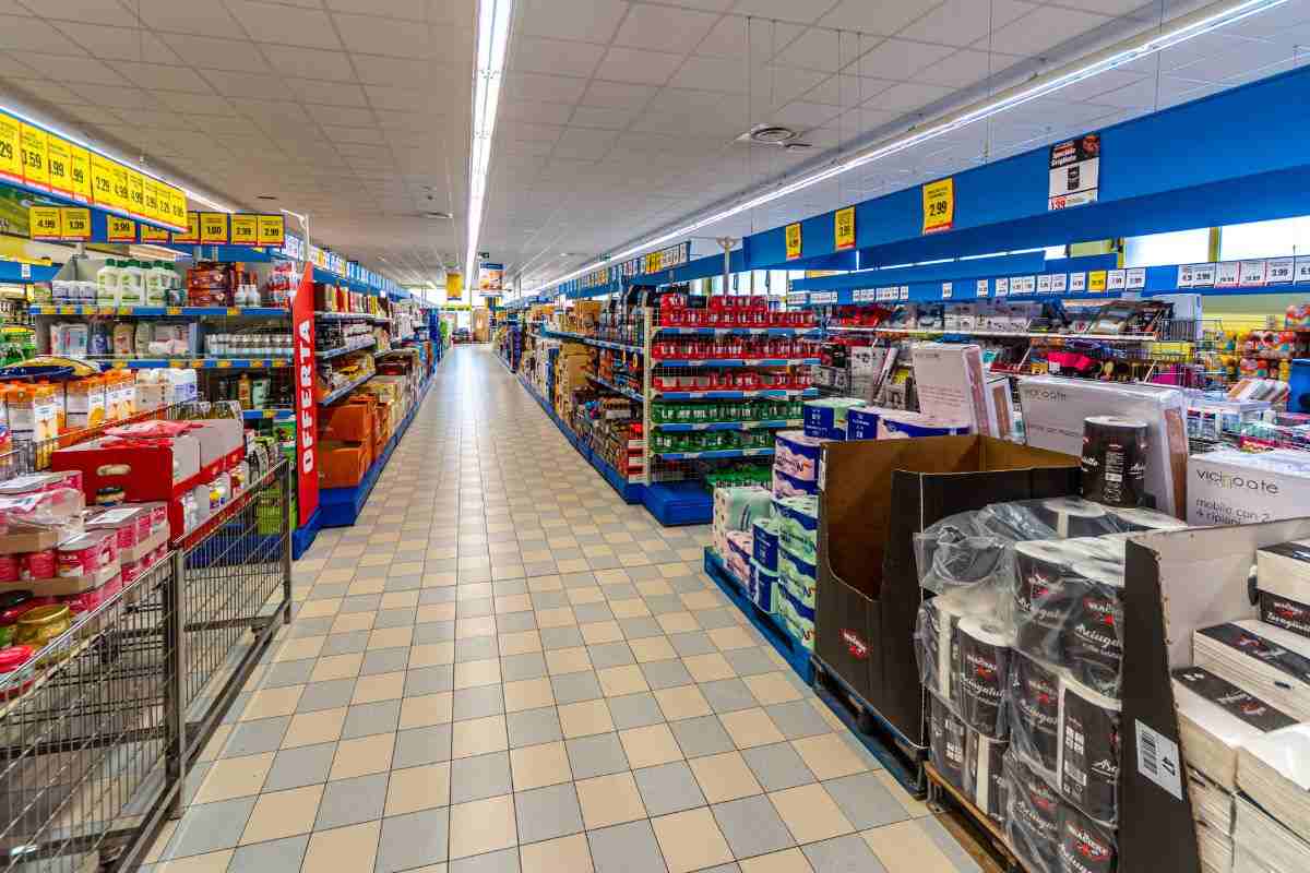 Corsia del supermercato Eurospin