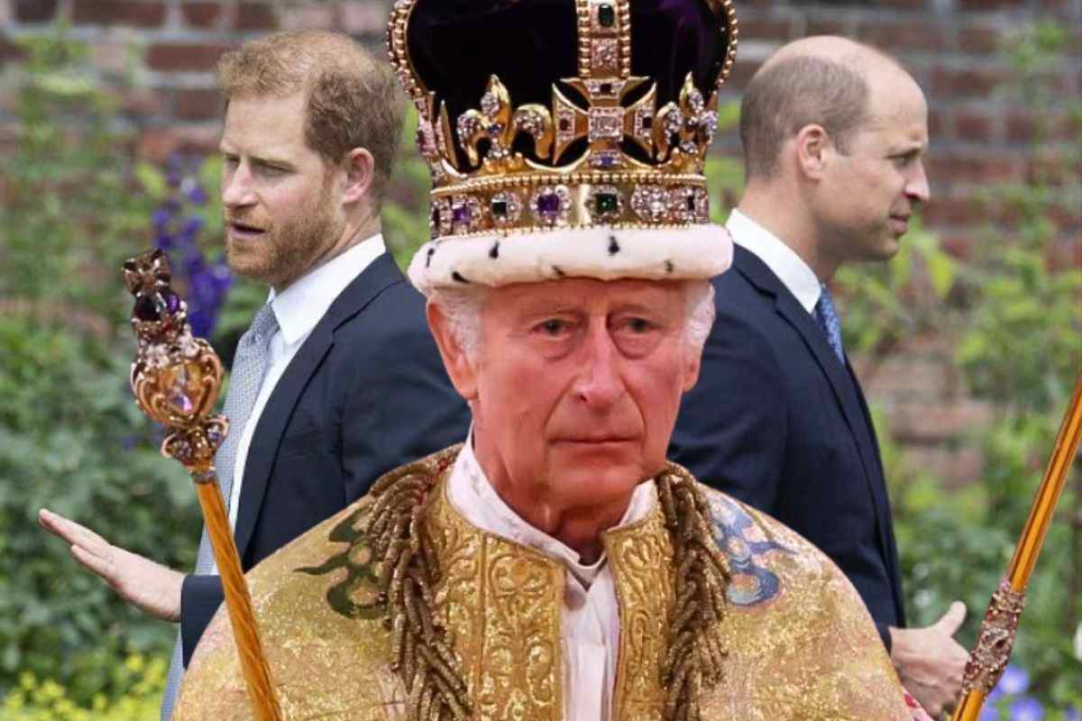 Il Re Carlo III durante l'incoronazione