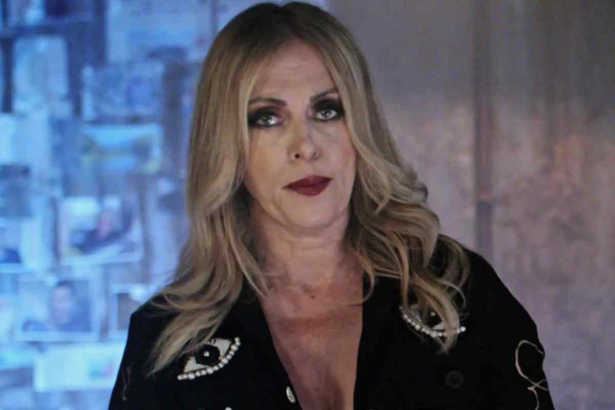 Roberta Bruzzone in uno studio televisivo