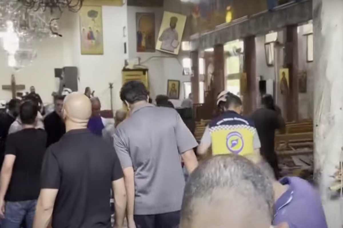 Le immagini dell'attentato in una chiesa a Damasco