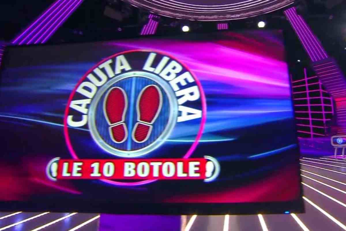 il gioco le 10 botole di caduta libera