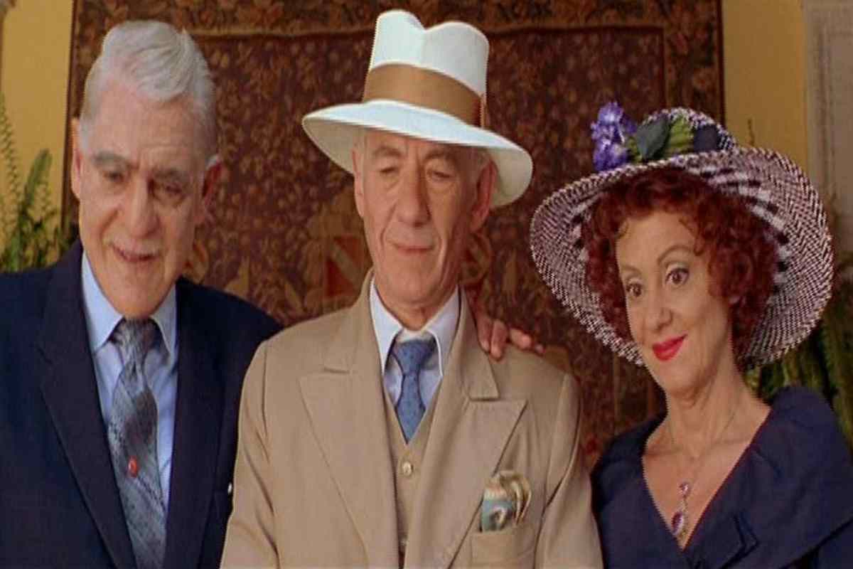 Jack Betts in una scena di Demoni e dei, è il primo da sinistra