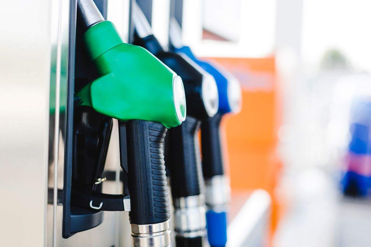 Pompa di benzina