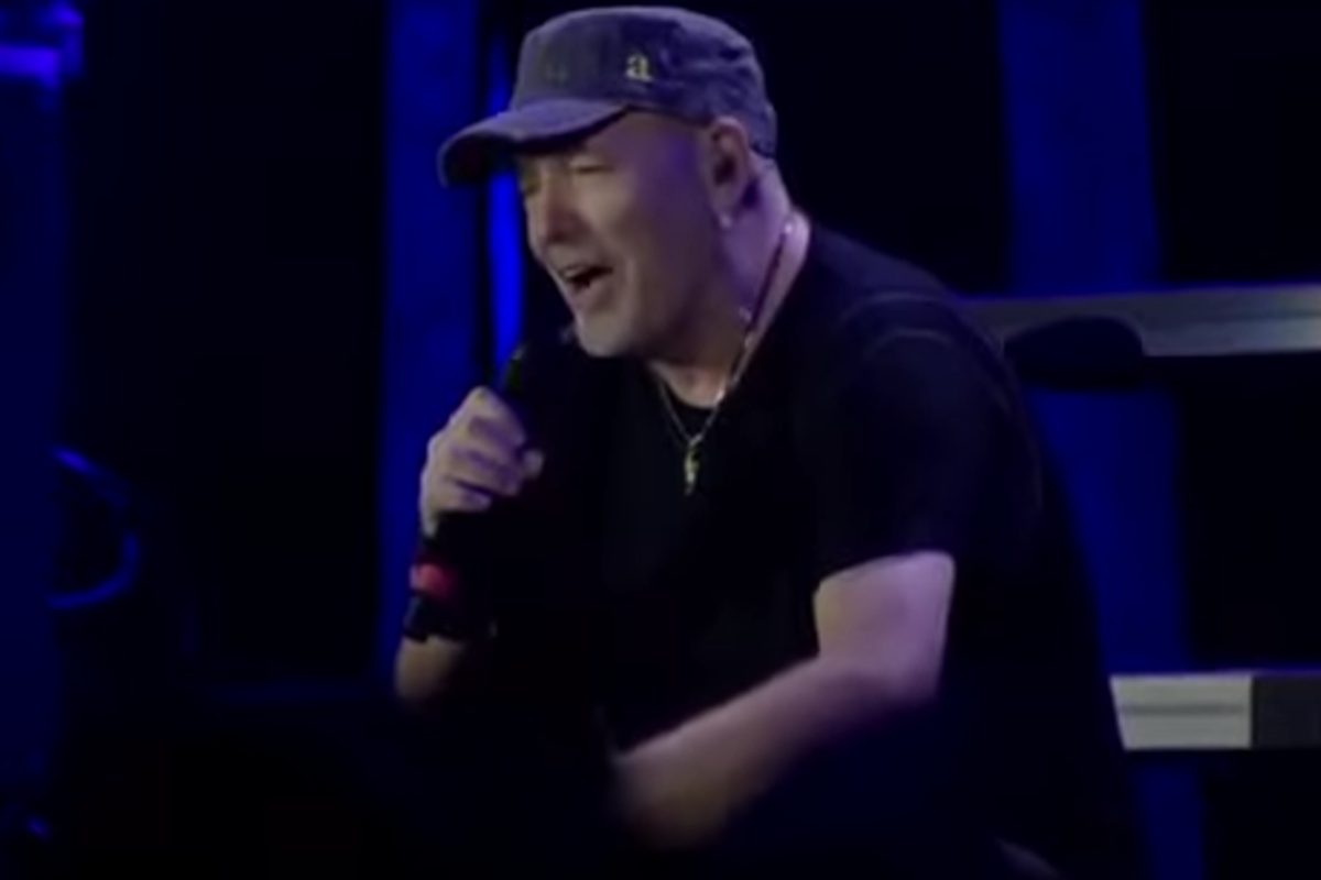 Vasco Rossi canta Canzone a un suo concerto