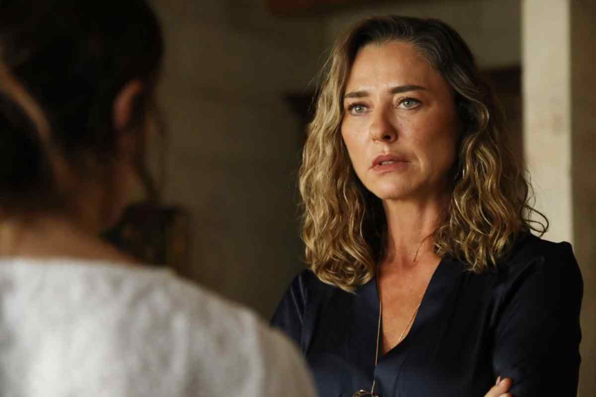 Ece Uslu in una scena di La notte nel cuore