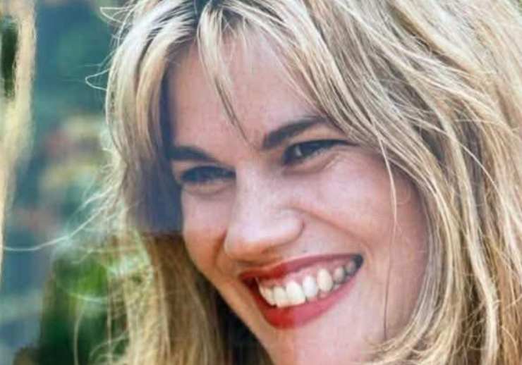 attrice sorridente