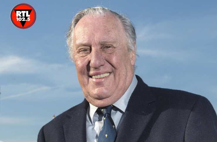 uomo sorridente