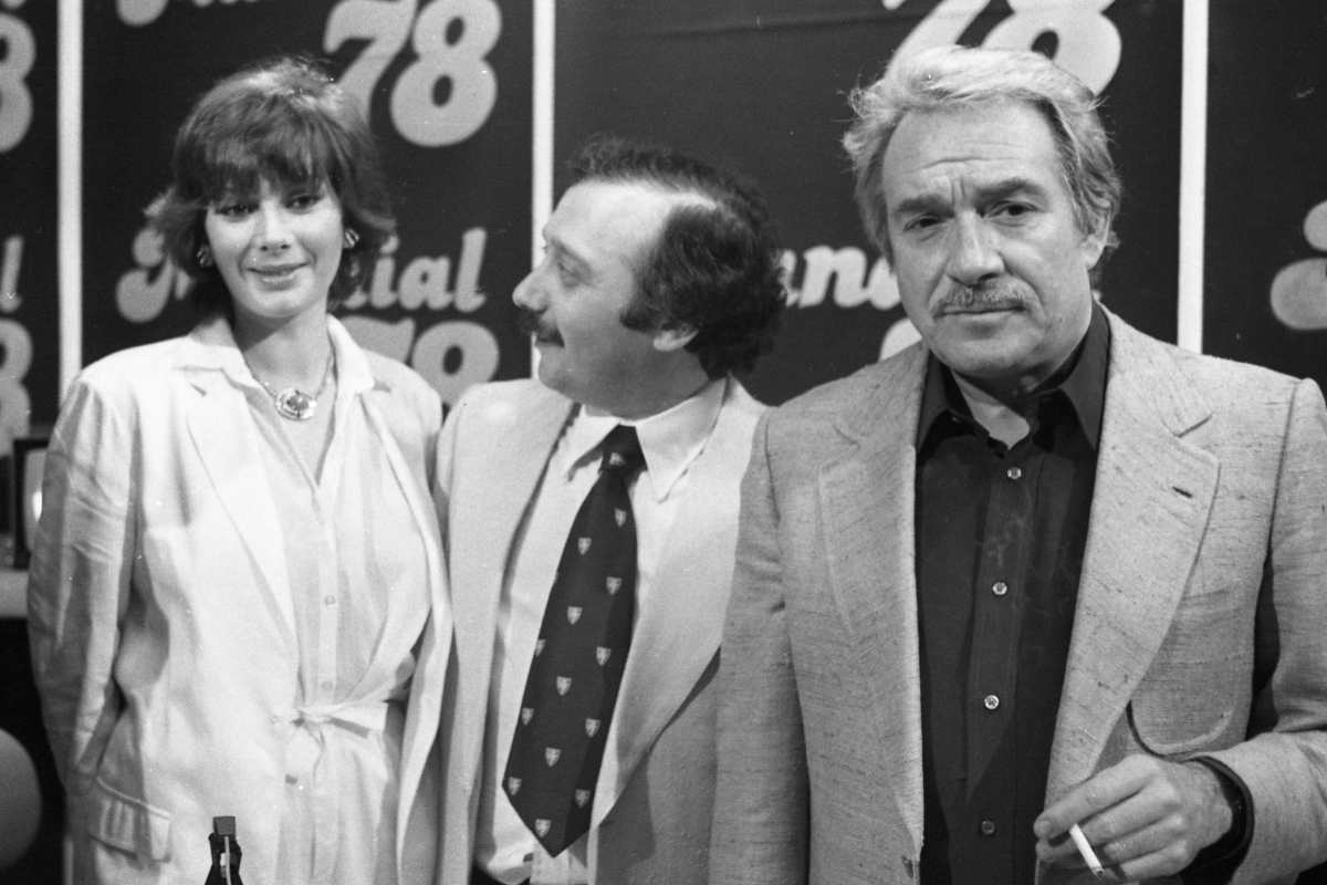 ugo tognazzi in posa