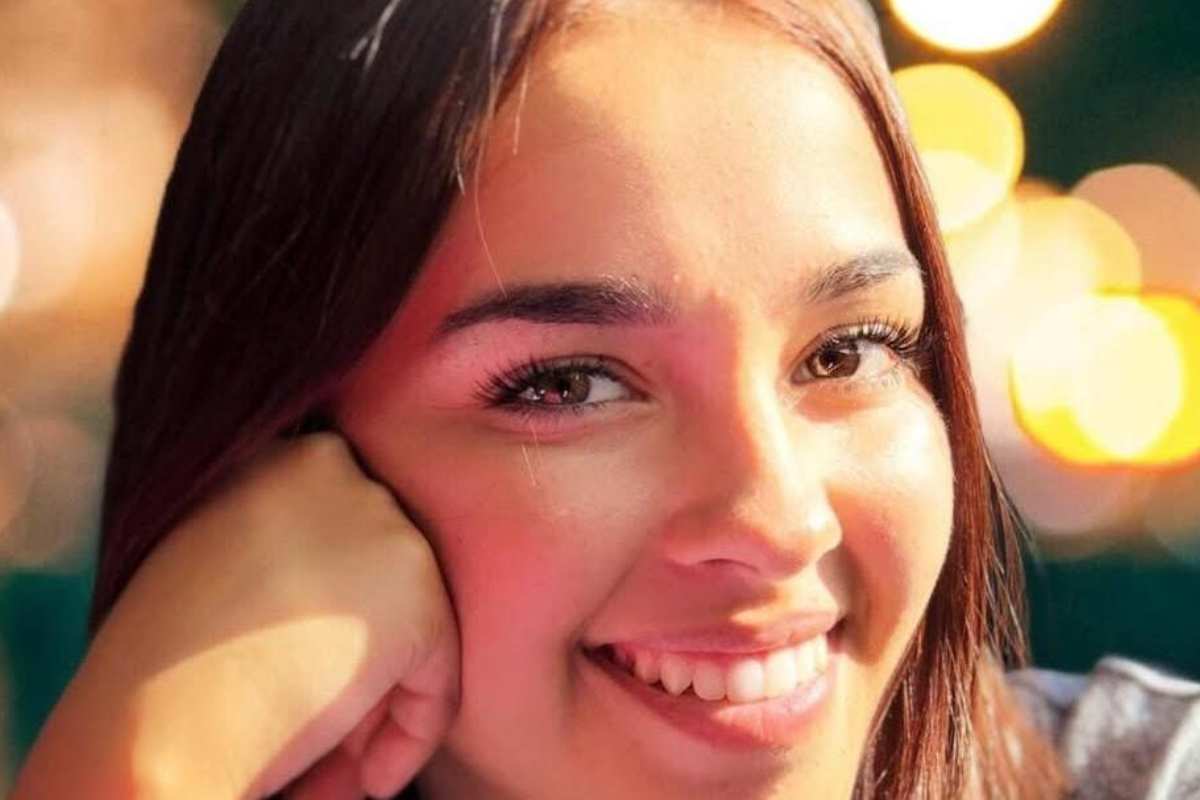 Gaia Costa sorridente