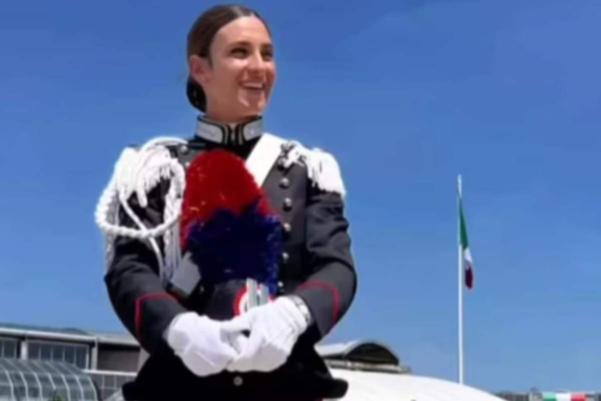Laura Grillo in divisa