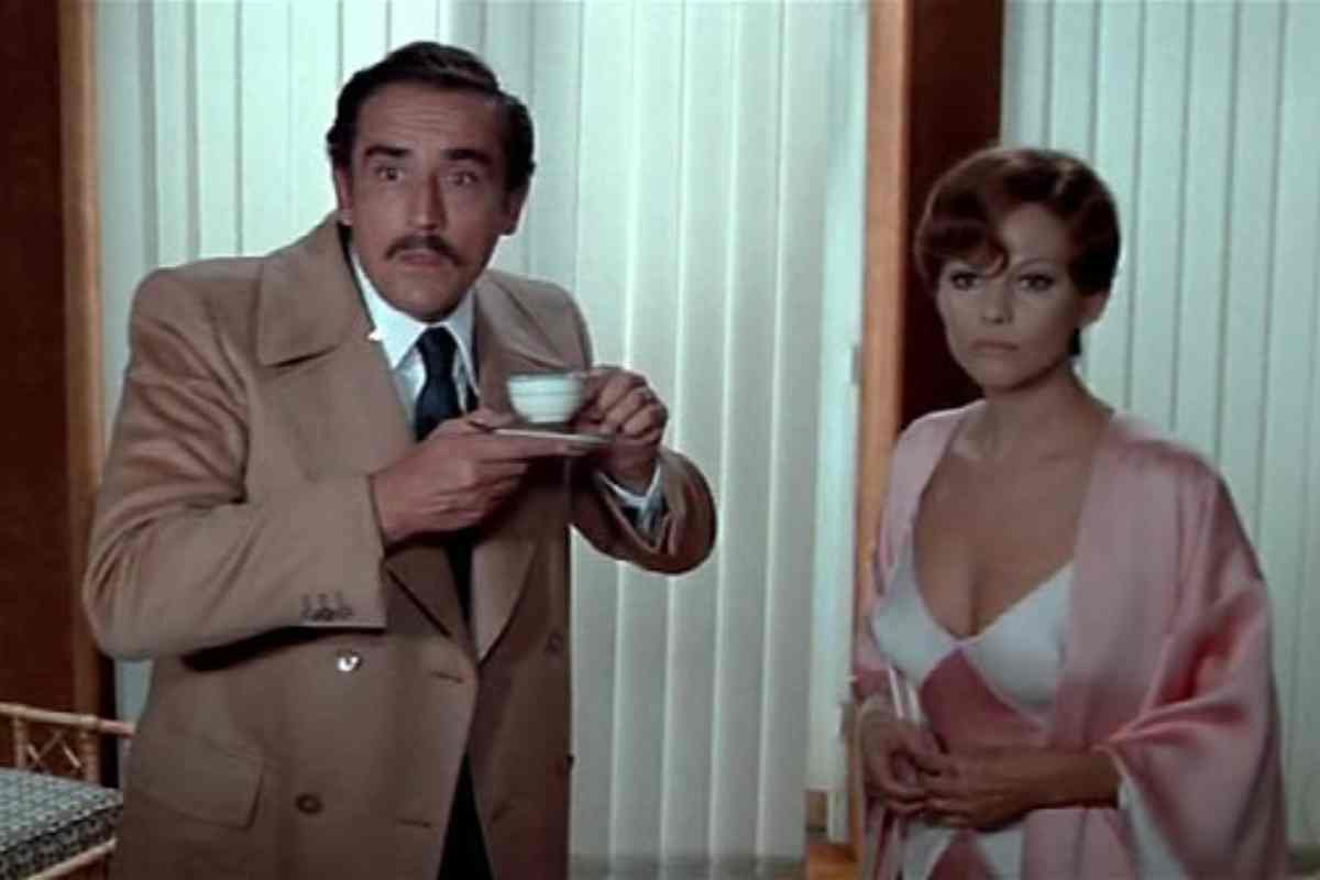 una scena del film A mezzanotte va la ronda del piacere