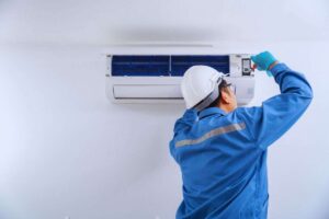 elettricista ripara condizionatore