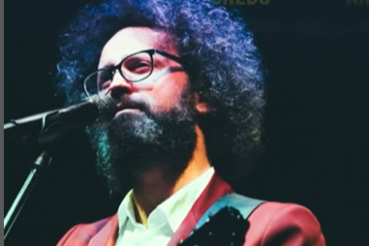 Paralisi di Bell: che cos’è la malattia che ha colpito Simone Cristicchi
