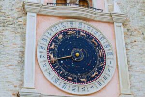 orologio planetario macerata