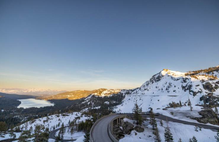 passo dello stelvio innevato