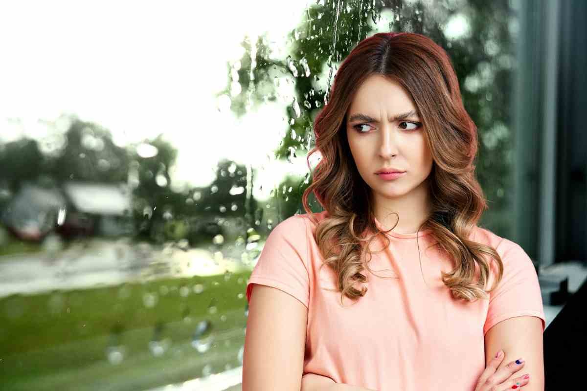 Pioggia e donna triste